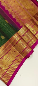 Classic Bottle Green & Magenta 2gm Zari Vaira Oosi Elegance Kanchipuram Handloom Silk Saree SS24596