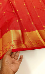 Load image into Gallery viewer, Classic Reddish Maroon 2gm Zari Bridal Elegance Kanchipuram Handloom Silk Saree SS24594
