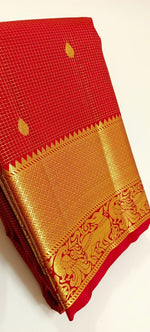 Load image into Gallery viewer, Classic Reddish Maroon 2gm Zari Bridal Elegance Kanchipuram Handloom Silk Saree SS24594
