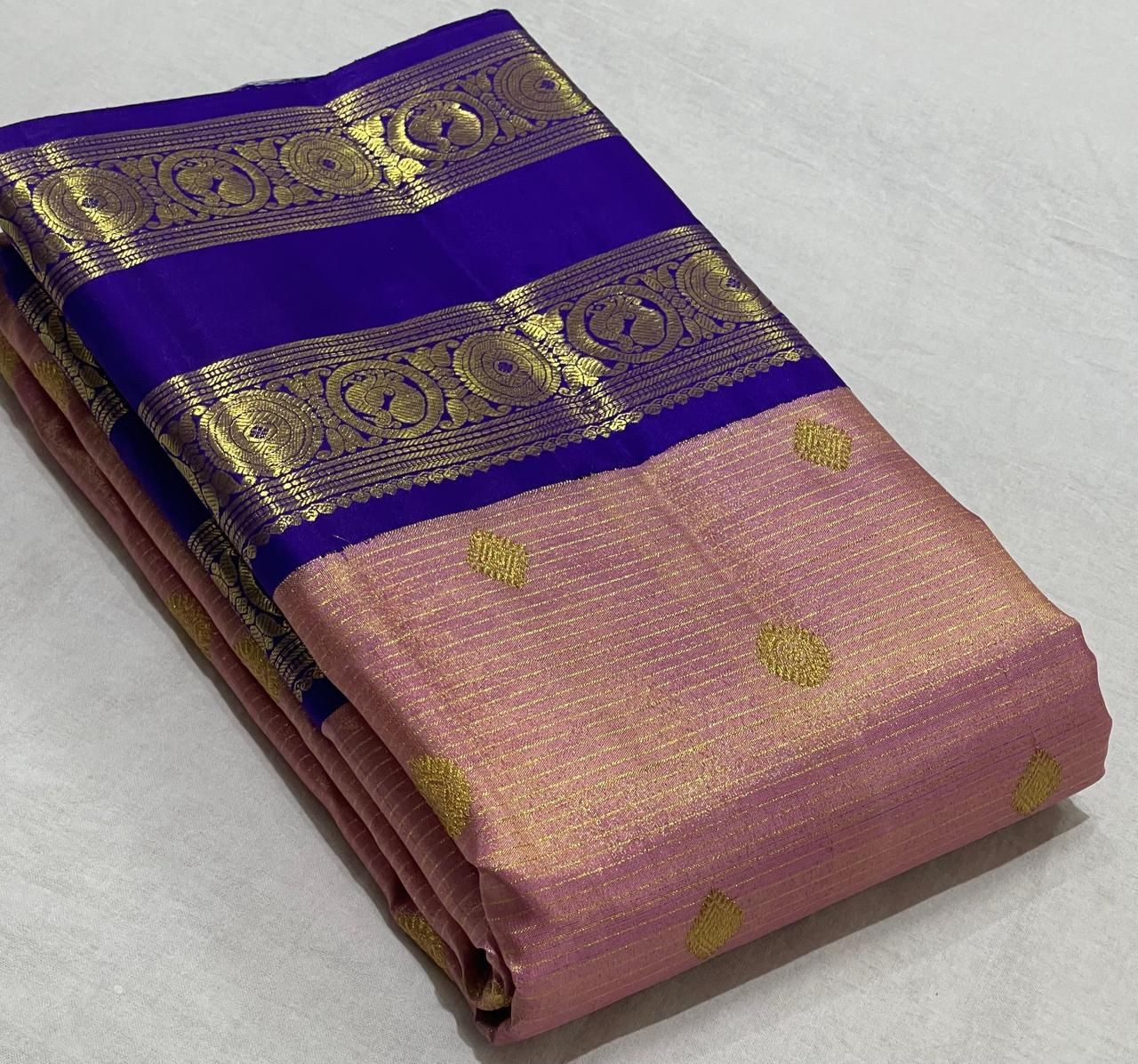 Classic Peachy Pink & Royal Blue 3gm Zari Elegance Kanchipuram Handloom Silk Saree SS24592