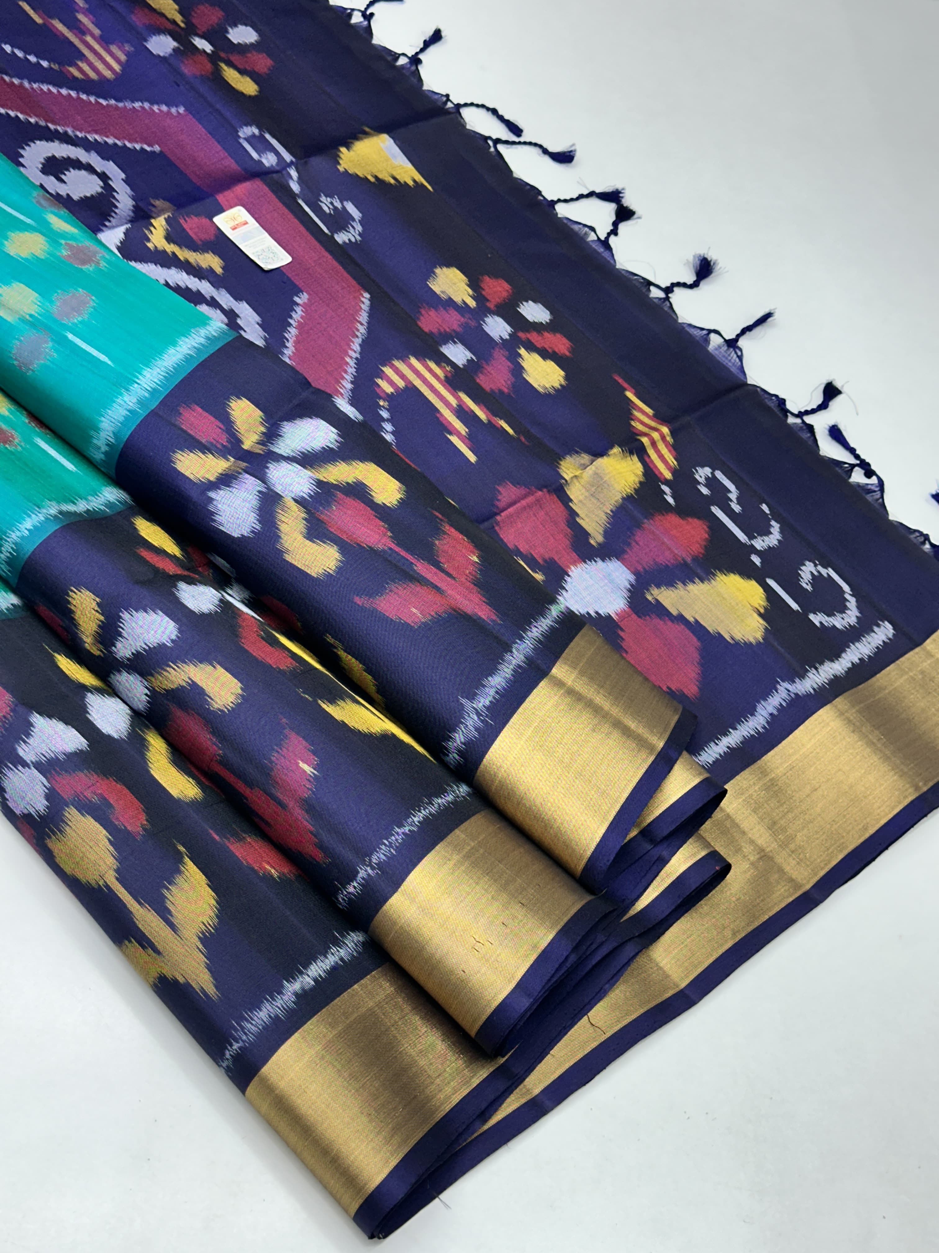 Classic Teal Green & Navy Blue Pochampalli Elegance Handloom Soft Silk Saree SS24684