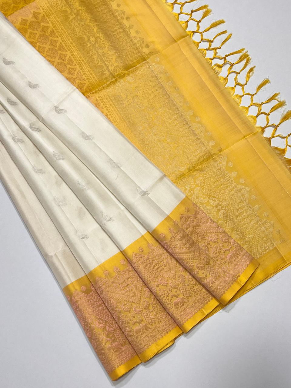 Classic Pearl White & Sunny Yellow Elegance Handloom Soft Silk Saree SS24664