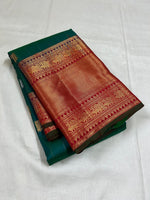 Load image into Gallery viewer, Classic Peacock Green &amp; Red 2gm Zari Elegance Kanchipuram Handloom Silk Saree SS24803
