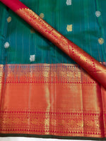 Load image into Gallery viewer, Classic Peacock Green &amp; Red 2gm Zari Elegance Kanchipuram Handloom Silk Saree SS24803
