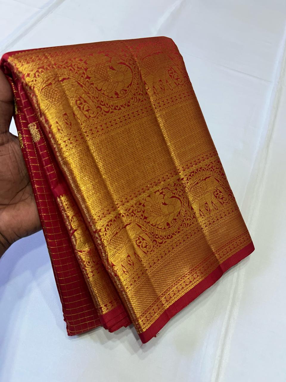 Classic Dark Pink 2gm Zari Vaira Oosi Checks Bridal Elegance Kanchipuram Handloom Silk Saree SS24801