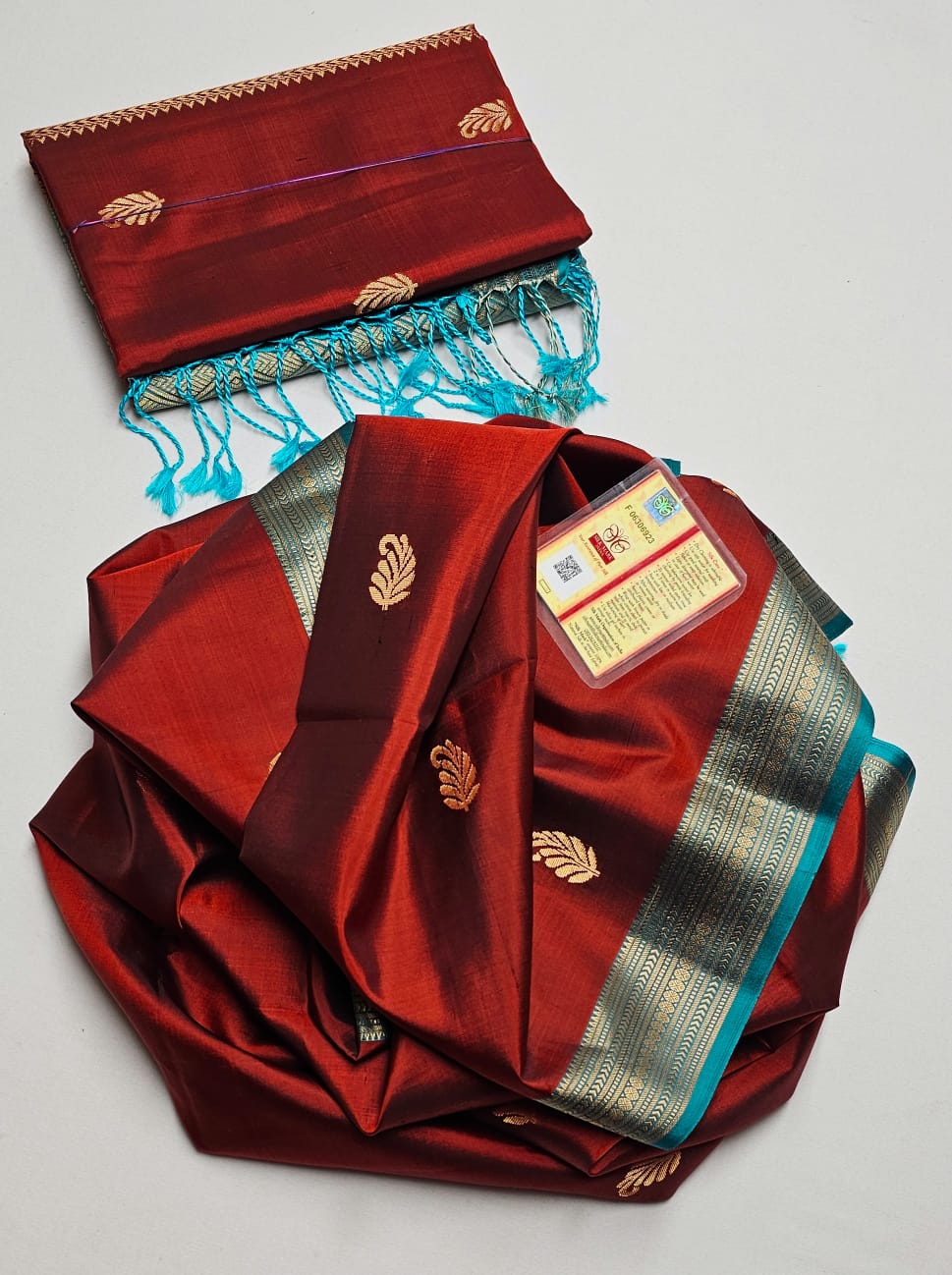 Classic Scarlet Red & Teal Blue Elegance Handloom Soft Silk Saree SS25492