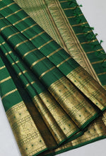 Load image into Gallery viewer, Classic Dark Green Elegance Handloom Soft Silk Saree SS25482

