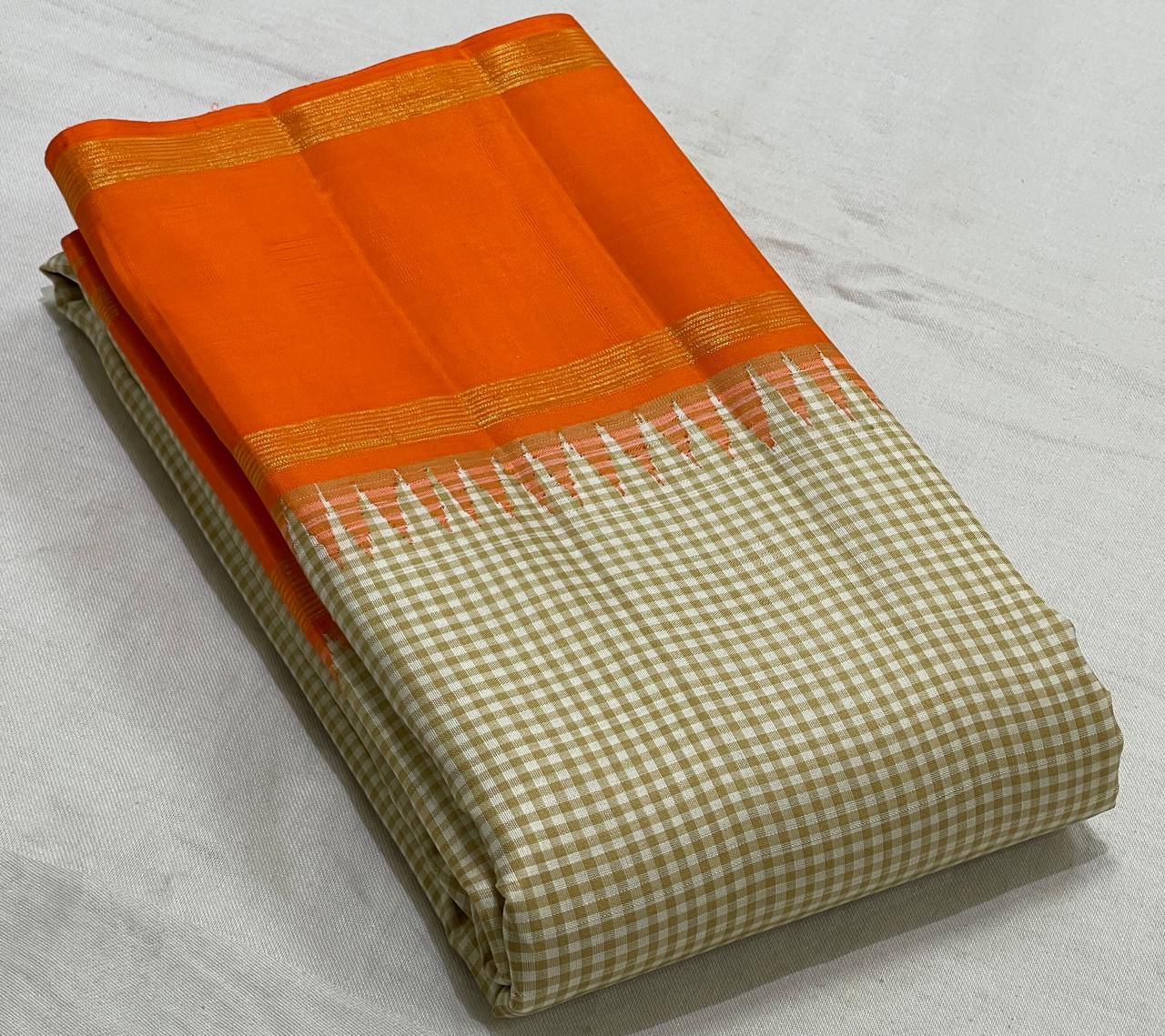 Classic Cream & Orange 2gm Zari Kanchipuram Handloom Silk Saree SS25525