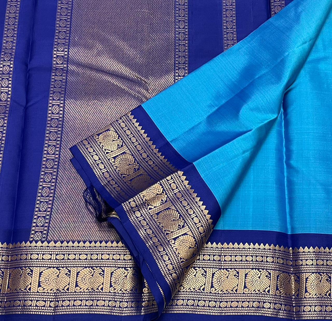 Classic Azure Blue & Navy Blue 2gm Zari Kanchipuram Handloom Silk Saree SS25523