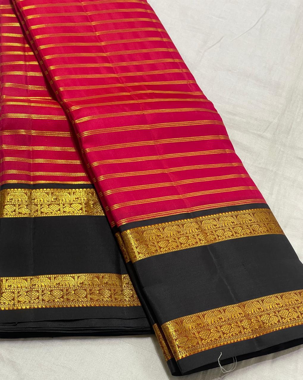 Classic Dark Pink & Black 2gm Zari Kanchipuram Handloom Silk Saree SS25516