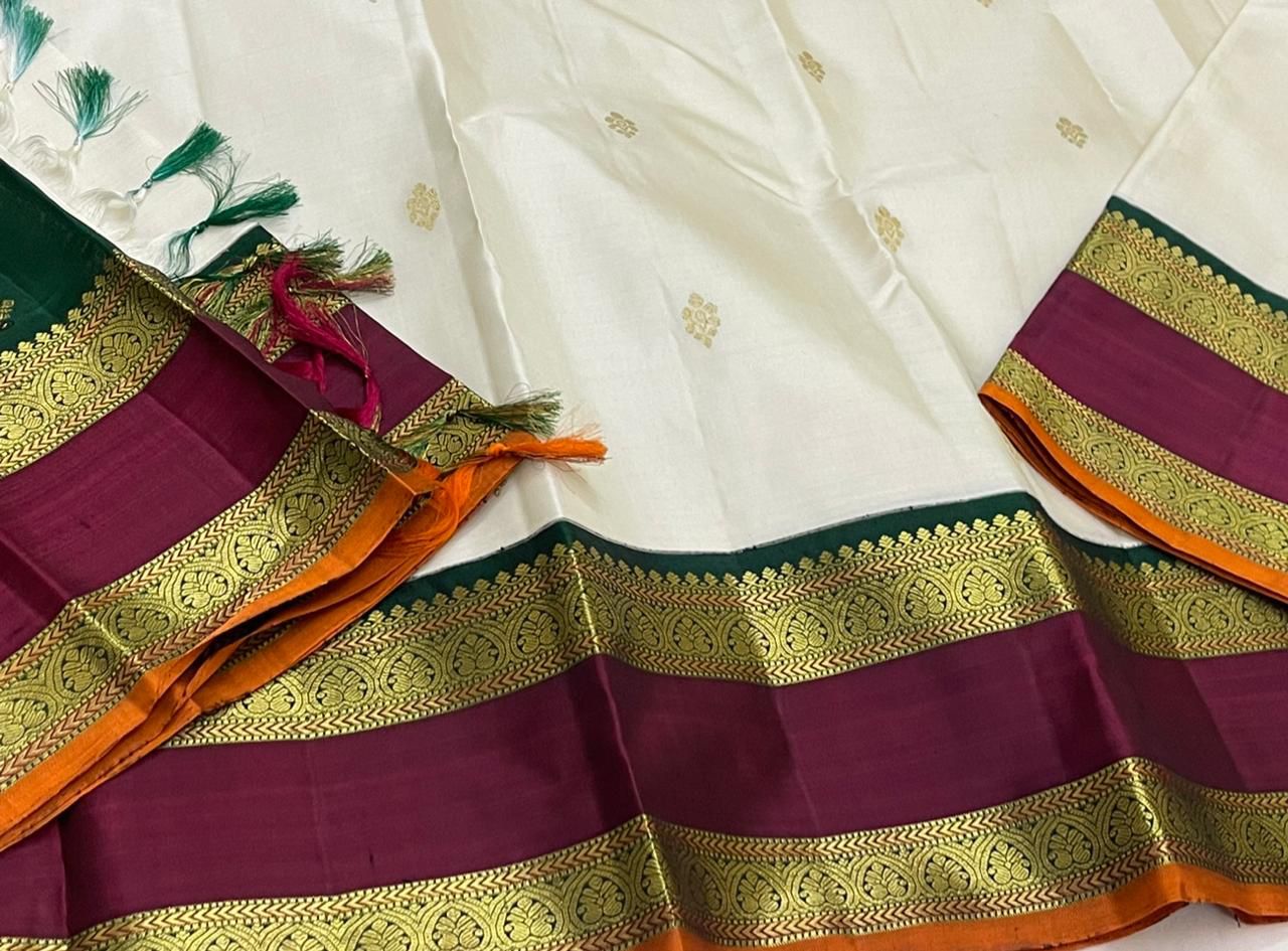 Classic White & Mahogany Red 1gm Zari Kanchipuram Handloom Silk Saree SS25855