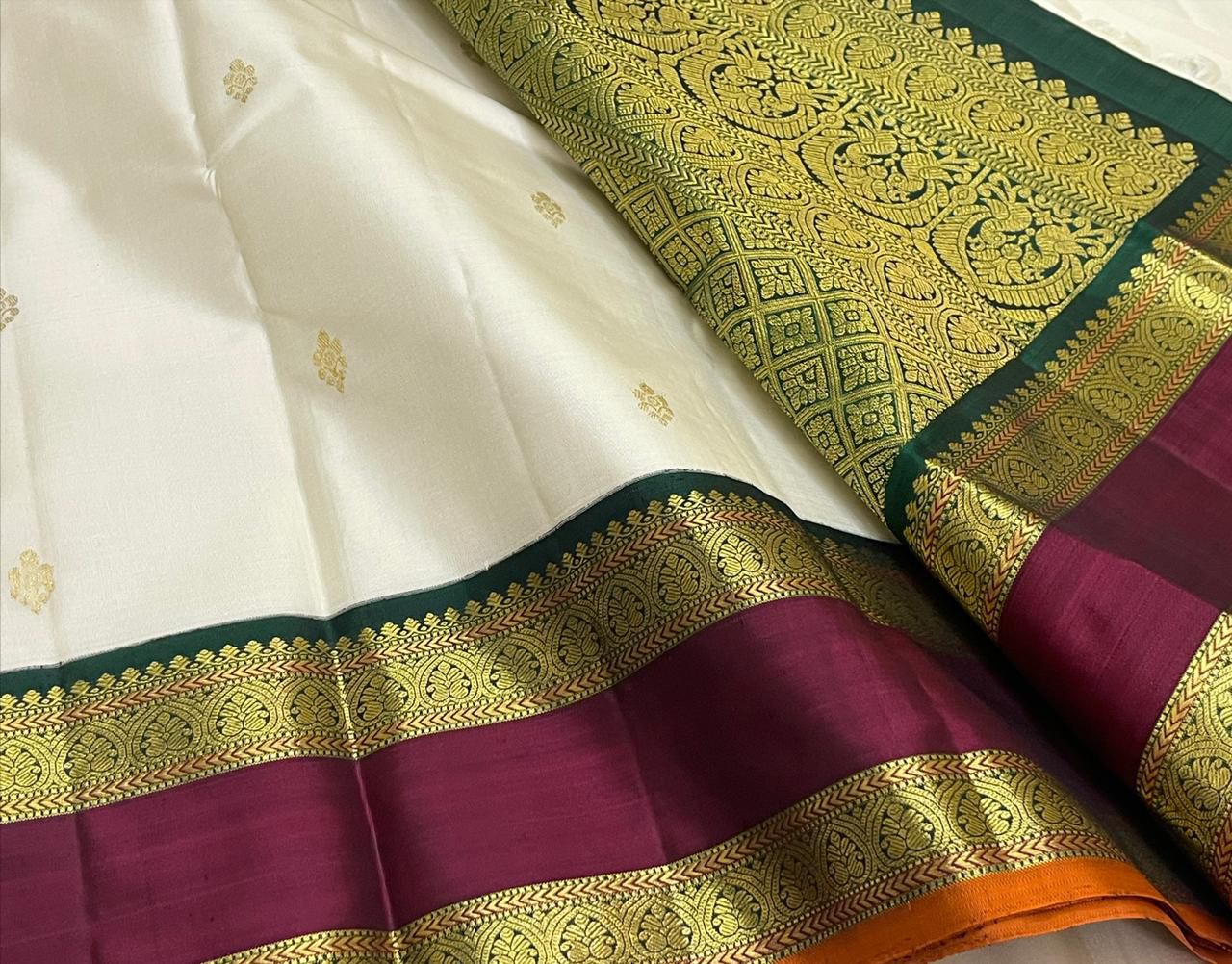 Classic White & Mahogany Red 1gm Zari Kanchipuram Handloom Silk Saree SS25855