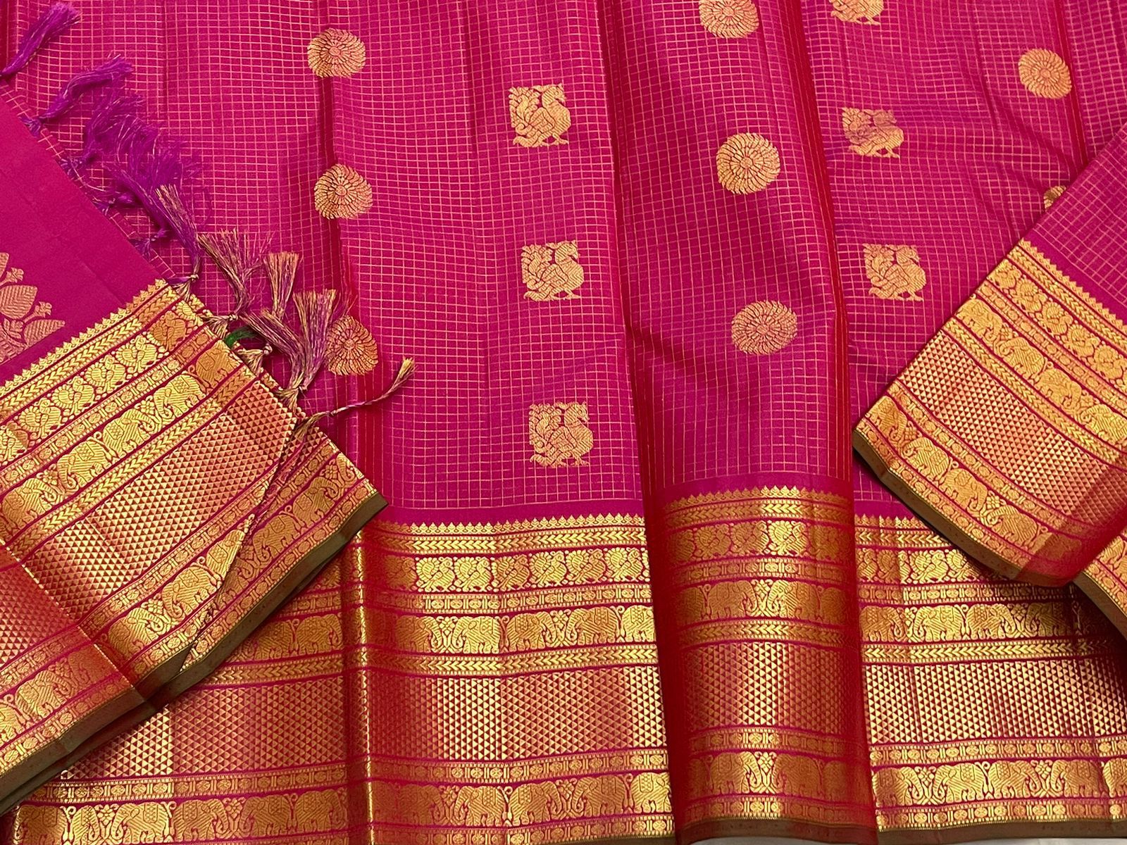 Classic Berry Pink 1gm Zari Kanchipuram Handloom Silk Saree SS25853