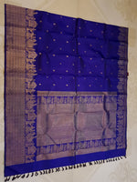 Load image into Gallery viewer, Classic Royal Blue Bridal Elegance Kanchipuram Handloom Silk Saree SS28042
