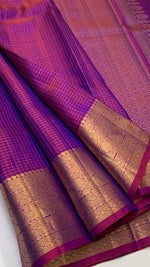 Load image into Gallery viewer, Classic Wine Red Checks Jaquard Elegance Handloom Soft Silk Saree SS28035
