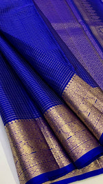 Load image into Gallery viewer, Classic Royal Blue Checks Jaquard Elegance Handloom Soft Silk Saree SS28036
