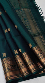Load image into Gallery viewer, Classic Pine Green Double Warp Elegance Handloom Soft Silk Saree SS28388
