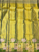 Load image into Gallery viewer, Classic Forest Green 2gm Zari Designer Brocade Bridal Elegance Kanchipuram Handloom Silk Saree SS28407
