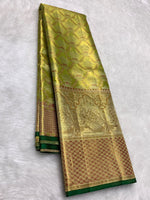 Load image into Gallery viewer, Classic Pastel Spring Green Shimmer Gold 2gm Zari Tissue Bridal Elegance Kanchipuram Handloom Silk Saree SS28403
