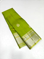 Load image into Gallery viewer, Classic Spring Green 2gm Zari Bridal Elegance Kanchipuram Handloom Silk Saree SS28422
