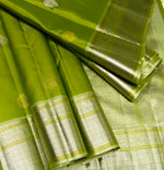 Load image into Gallery viewer, Classic Spring Green 2gm Zari Bridal Elegance Kanchipuram Handloom Silk Saree SS28422
