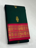 Load image into Gallery viewer, Classic Bottle Green &amp; Ruby Pink 2gm Zari Elegance Kanchipuram Handloom Silk Saree SS28618
