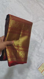 Load and play video in Gallery viewer, Classic Coffee Brown &amp; Brick Red Kanchipuram Handloom Silk Saree SS26253
