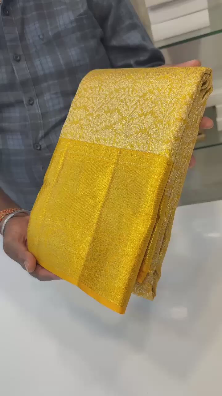 Classic Golden Yellow Bridal Elegance Kanchipuram Tissue Handloom Silk Saree SS26006