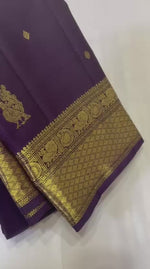 Load and play video in Gallery viewer, Classic Chocolate Brown Elegance Kanchipuram Handloom Silk Saree SS27164
