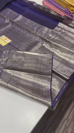 Load and play video in Gallery viewer, Classic Midnight Blue Brocade Bridal Elegance Kanchipuram Tissue Handloom Silk Saree SS23722
