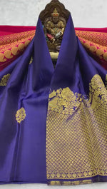 Load and play video in Gallery viewer, Classic  Navy Blue &amp; Deep Pink 2gm Zari Elegance Kanchipuram Handloom Silk Saree SS25442
