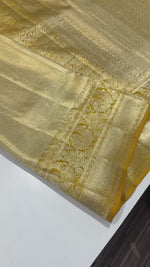 Load and play video in Gallery viewer, Classic Shimmer Gold &amp; Mustard Bridal Elegance Kanchipuram Tissue Handloom Silk Saree SS25716
