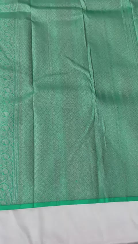 Classic Crimson Red & Jade Green 2gm Zari Elegance Kanchipuram Handloom Silk Saree SS24156