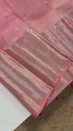 Load and play video in Gallery viewer, Classic Peachy Rose Bridal Elegance Kanchipuram Handloom Silk Saree SS28145
