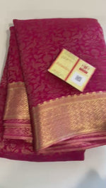 Load and play video in Gallery viewer, Classic Ruby Pink Handwork Elegance Khaddi Banarasi Crepe Silk Saree SS25409
