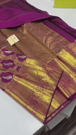 Load and play video in Gallery viewer, Classic Sangria Red Wine Bridal Elegance Kanchipuram Handloom Silk Saree SS23519
