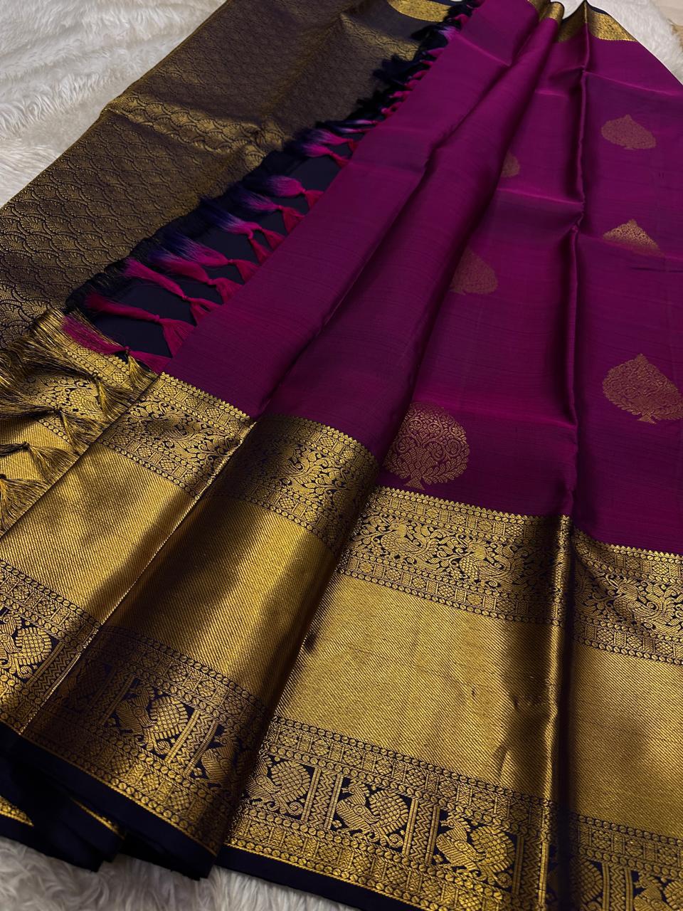 Classic Wine Red & Navy Blue Kanchipuram Handloom Silk Saree SS26176