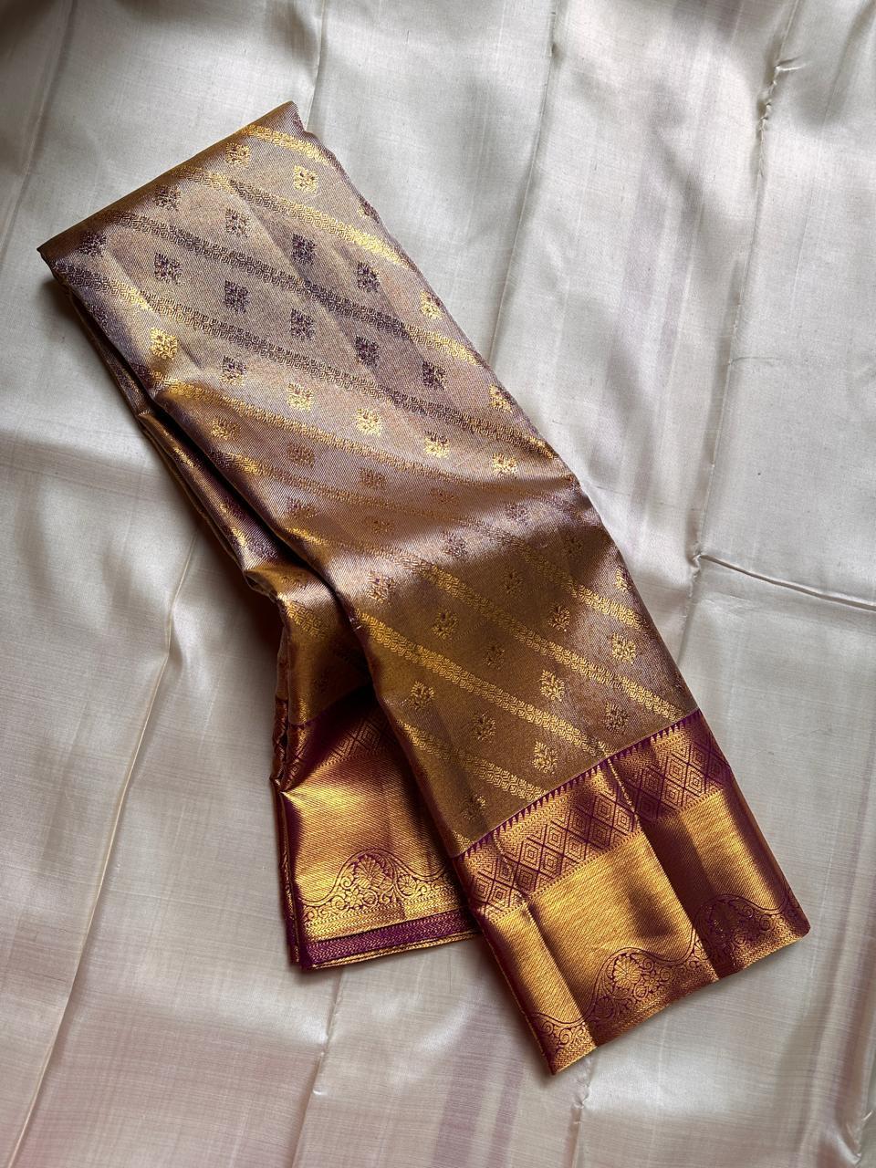 Shimmer Gold & Violet Bridal Elegance Kanchipuram Handloom Silk Saree SS26182