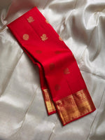 Load image into Gallery viewer, Classic Scarlet Red Bridal Elegance Kanchipuram Handloom Silk Saree SS26174
