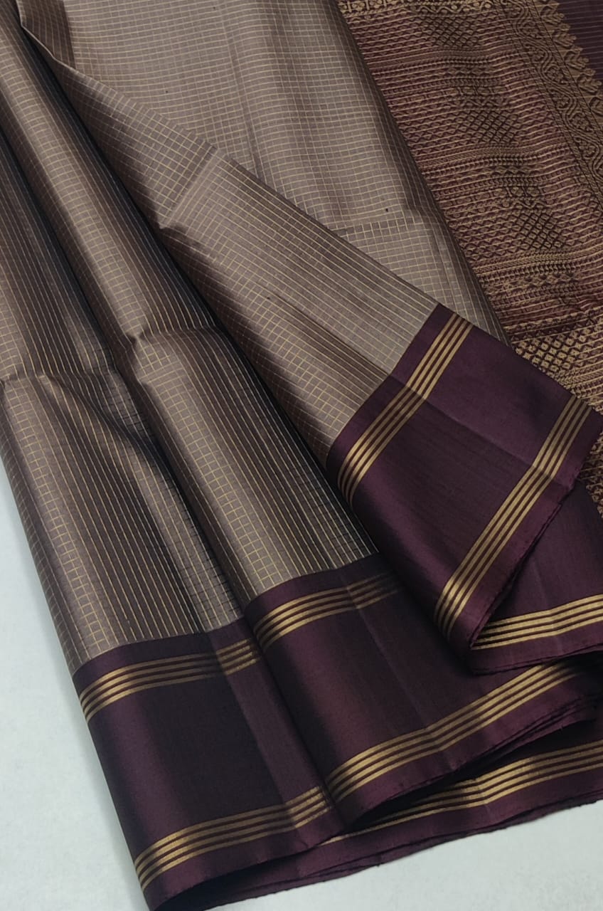 Classic Cocoa Elegance Handloom Soft Silk Saree SS26098