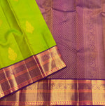 Load image into Gallery viewer, Classic Spring Green &amp; Vadamalli 1gm Zari Korvai Kanchipuram Handloom Silk Saree SS26159

