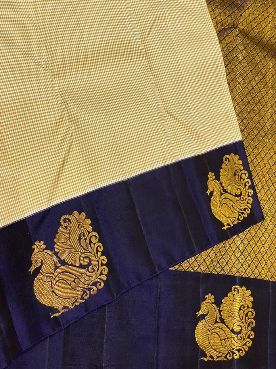 Classic Butter Cream & Navy Blue Kanchipuram Handloom Silk Saree SS26163